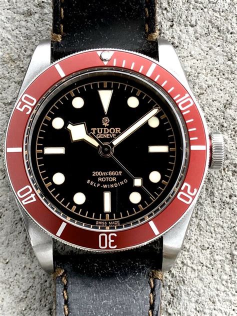 tudor black bay red 79220r